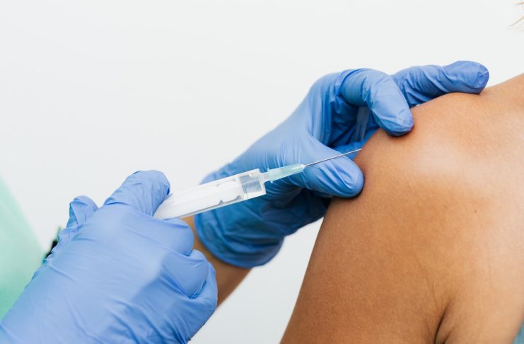 Quarta dose vaccino covid-19 senza prenotazione